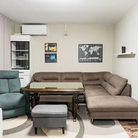 Lägenhet Viewtopia - Where Glows Beneath Your Feet By Flat Mаnаger Varna