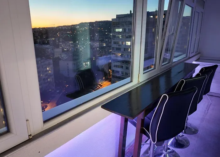 Viewtopia - Where Glows Beneath Your Feet By Flat Mаnаger Lägenhet