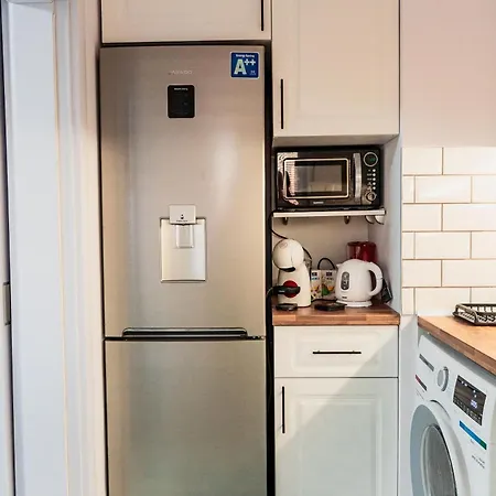 Viewtopia - Where Glows Beneath Your Feet By Flat Mаnаger *