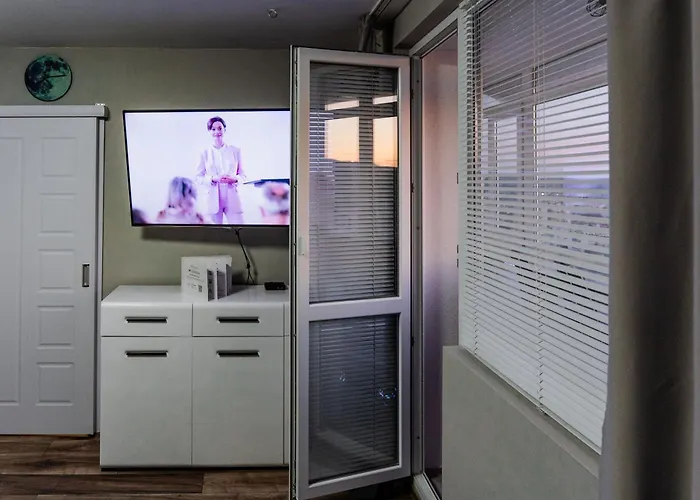 公寓 Viewtopia - Where Glows Beneath Your Feet By Flat Mаnаger 瓦爾納